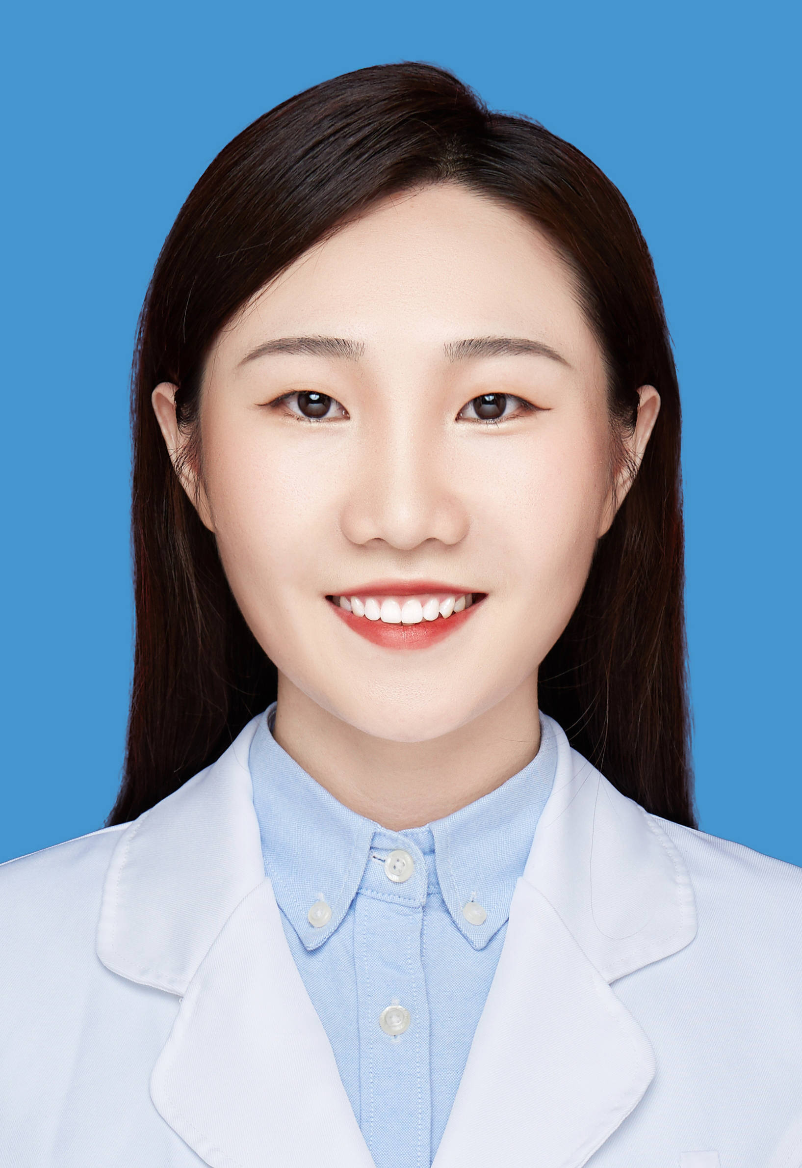 陈梦婷（蓝）.jpg